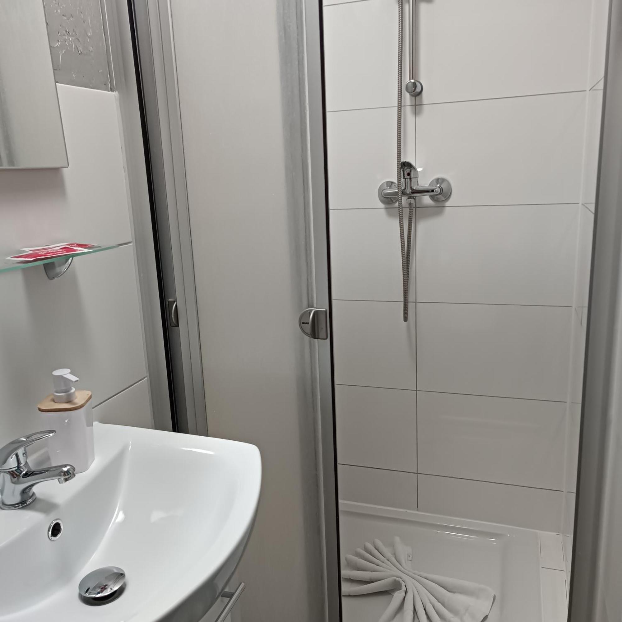 Hotel Ari Kaiserslautern Kültér fotó